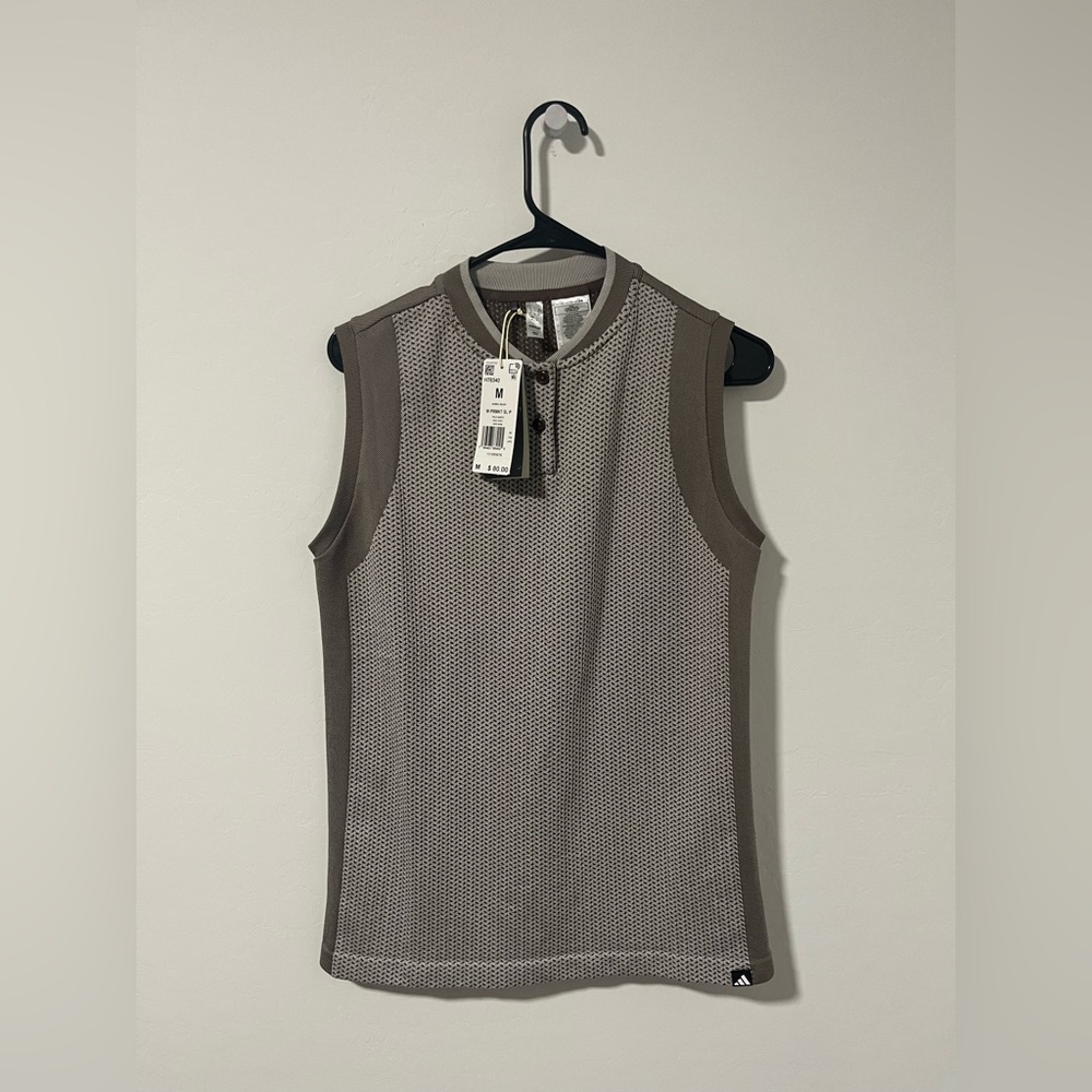 New Adidas Ultimate365 Tour Sleeveless Primeknit Golf Polo Womens size Medium - Picture 5 of 8